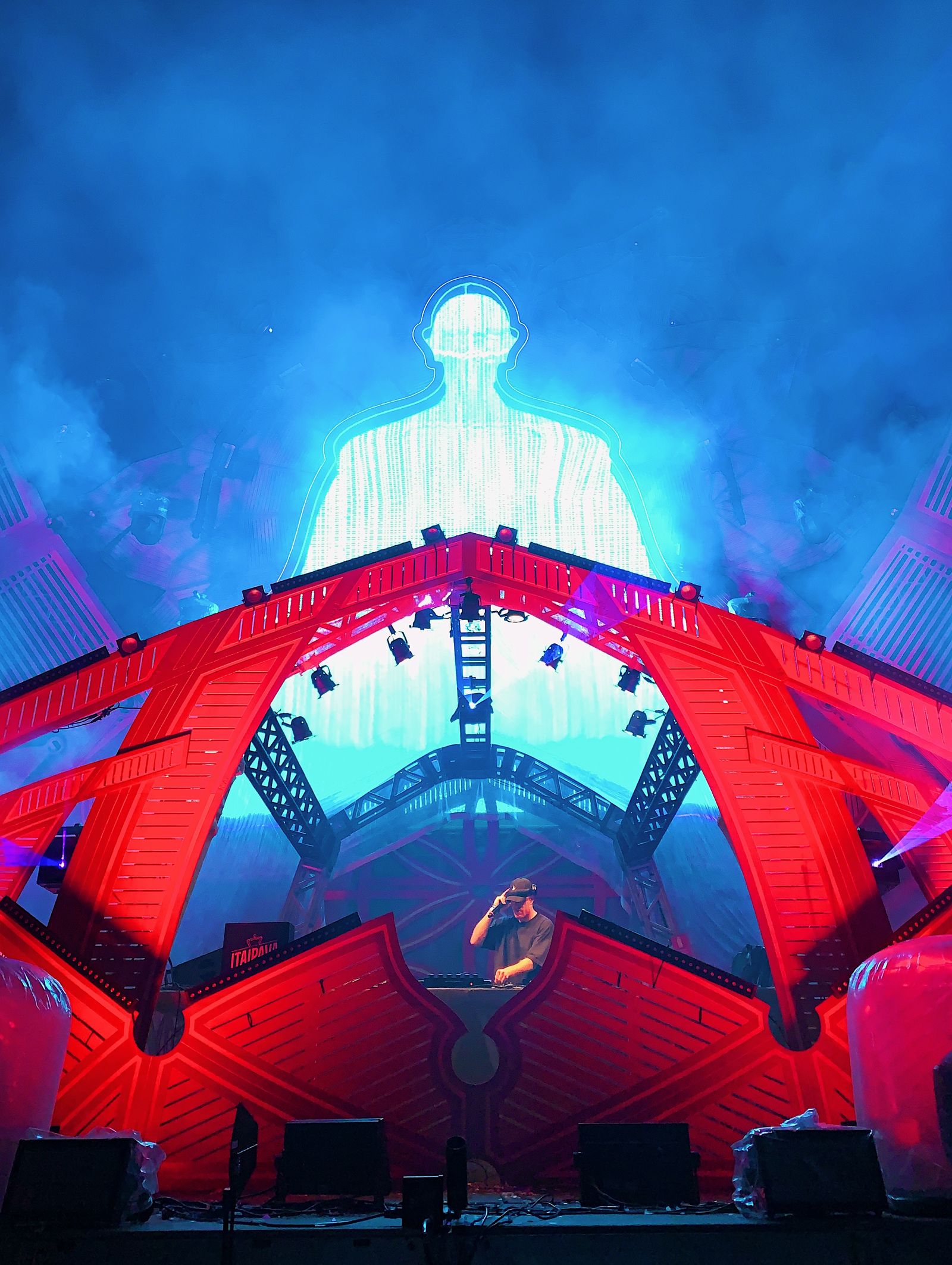 Electronic DJ Sells Out First Headline Tour